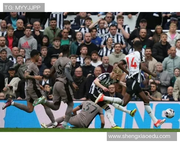 热刺重夺英超前四席位,实力崛起再现希望! 热刺重夺英超前四席位,实力崛起再现希望!